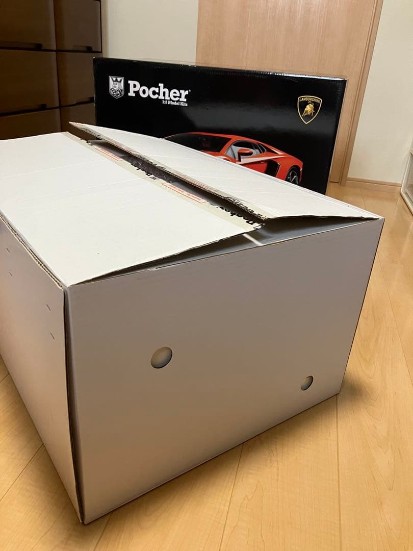 1/8 ポケール Pocher ランボルギーニ アヴェンタドール LP700-4