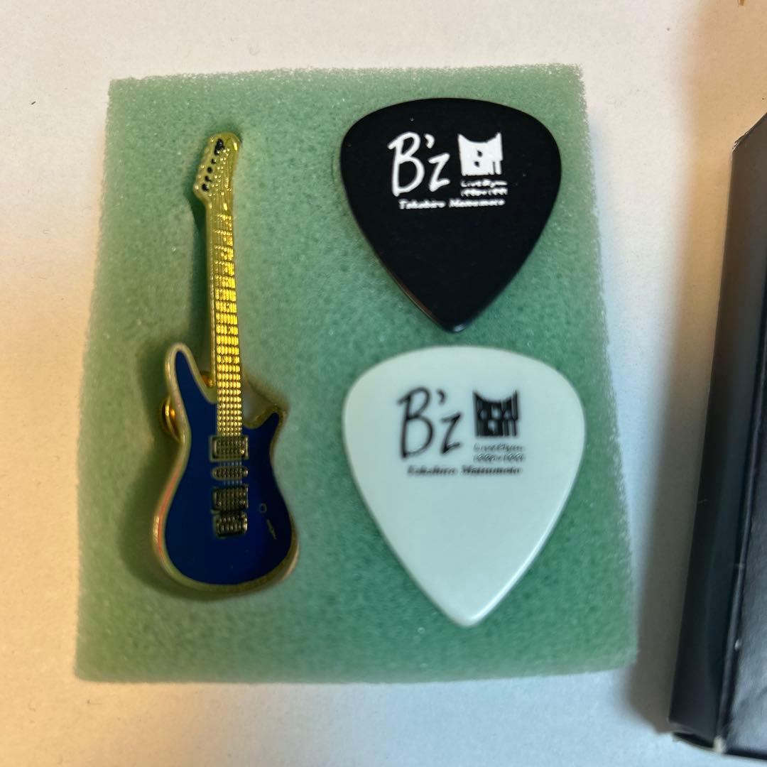 B'z ギターピックとバッジセット