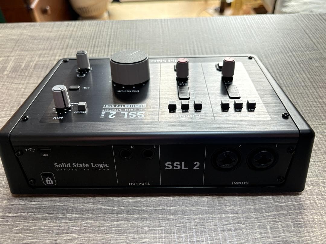 SSL2 MK2 USBオーディオインターフェイス