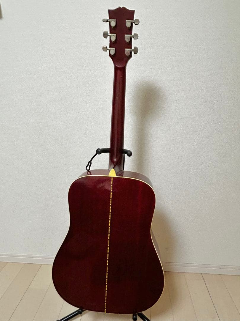 Morris アコースティックギター(ピックアップ搭載)