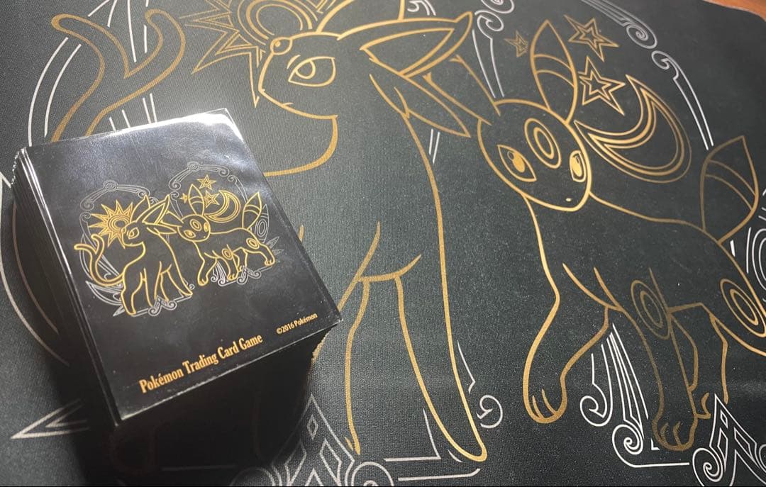 ポケモンカード　プレイマット　ブラッキー＆エーフィ　スリーブセット　海外