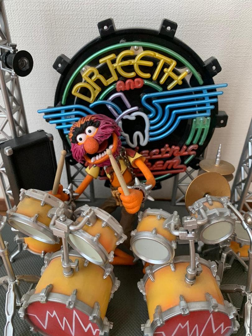 アニマルとエレクトリックメイヘムステージセット