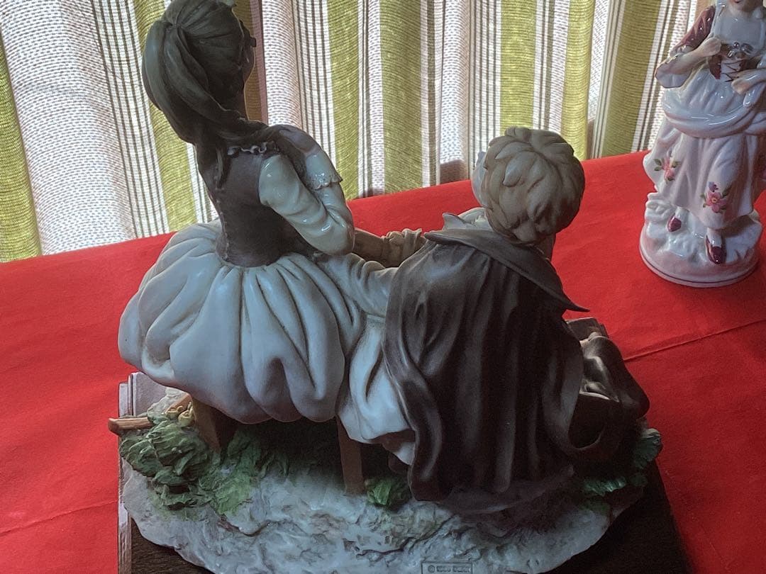 イタリア製 置物 フィギュア 幅 27㎝ 高さ 30㎝ 奥行 18㎝ 重さ5kg