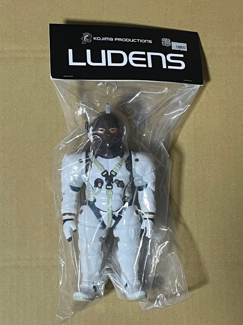 新品未開封 コジマプロダクション ソフビルーデンス フルカラー LUDENS