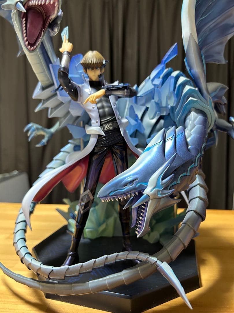 メガハウス　海馬　青眼フィギュア