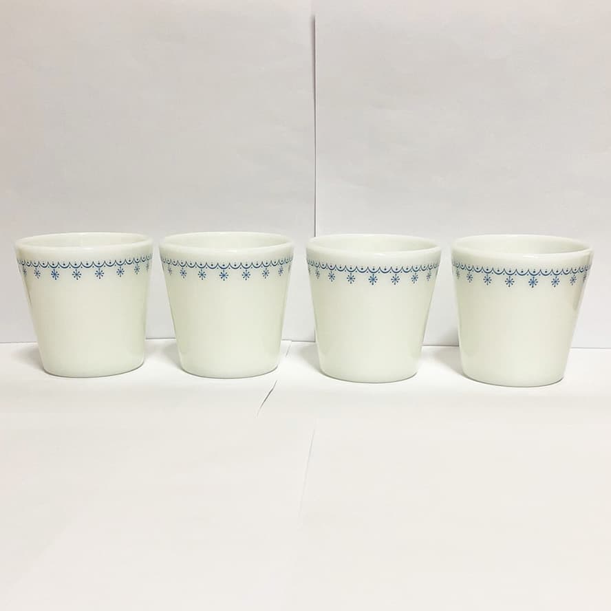 パイレックス スノーフレイク ミルクガラス マグ ４点１セット #001