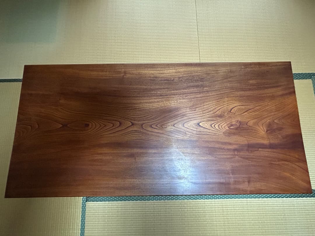 欅材の座卓 (松岡日出雄 作)