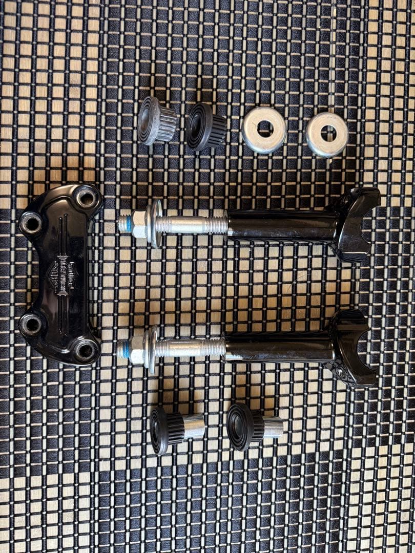 Harley Davidson fxlrs2020 純正　ライザーセット