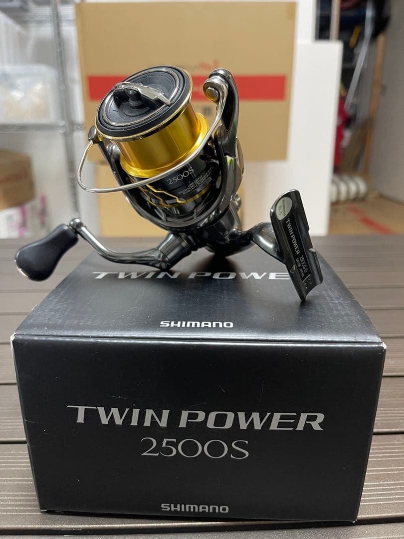 SHIMANO シマノ　20 ツインパワー　2500s
