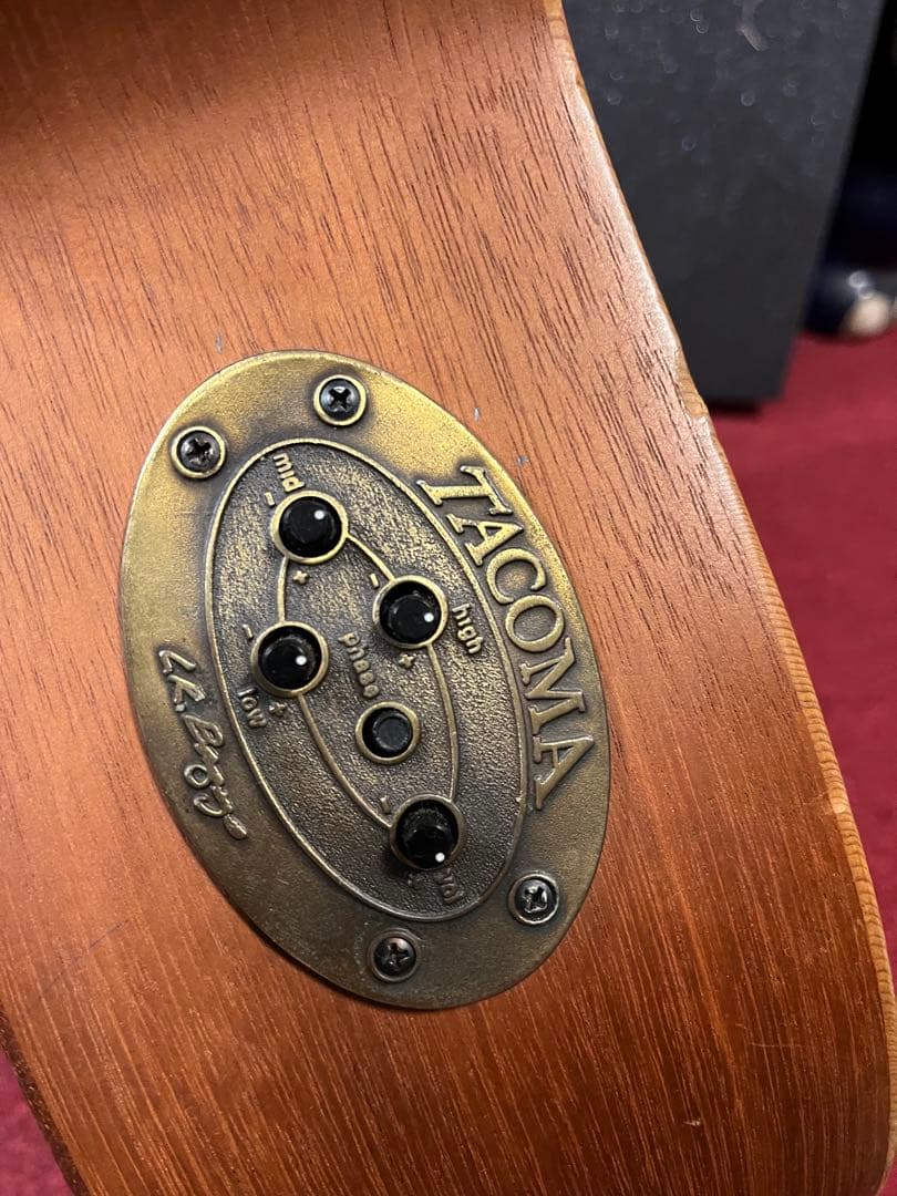 TACOMA 5弦 アコースティックベース USED