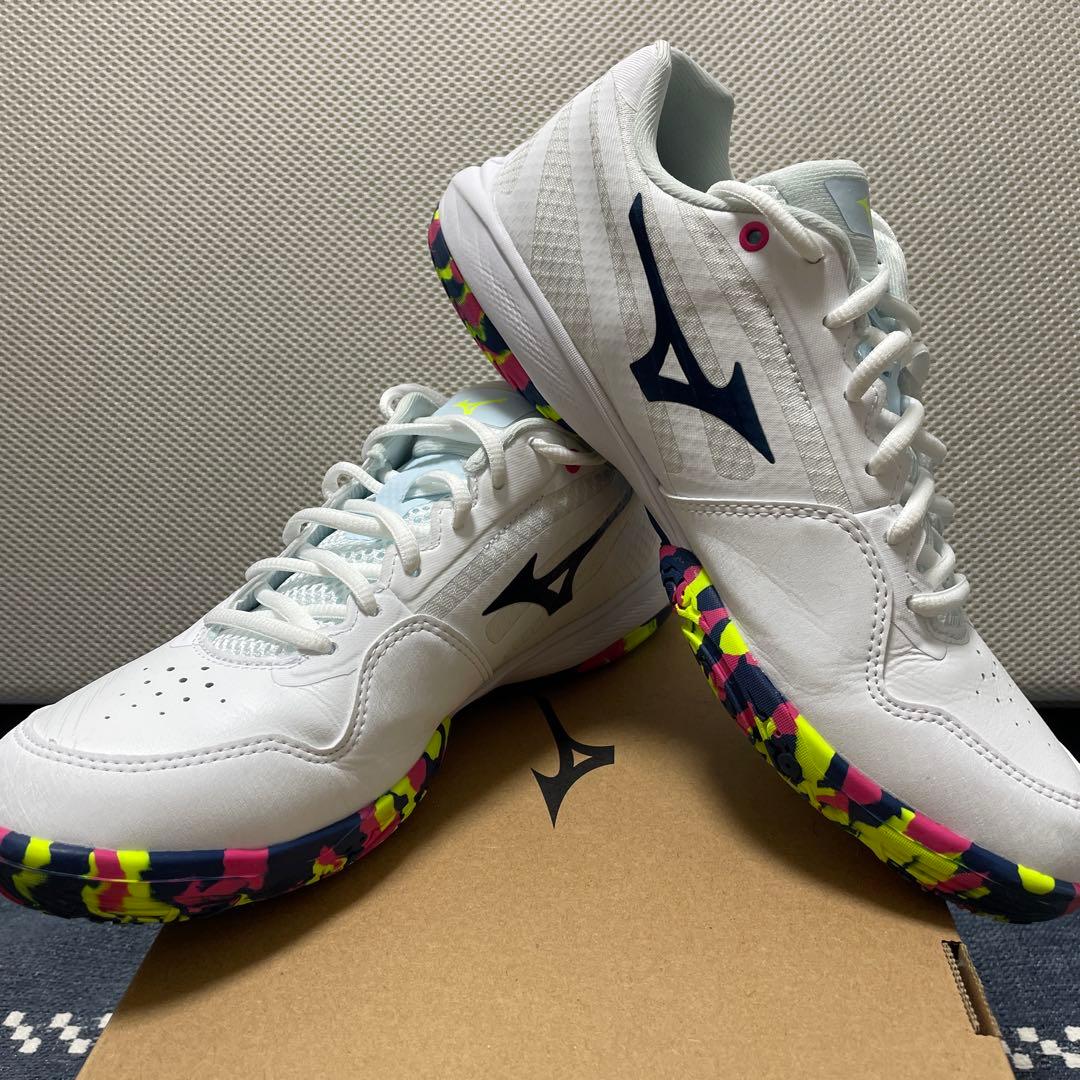 ミズノ　ウェーブクロー4 バドミントンシューズ　26.5cm