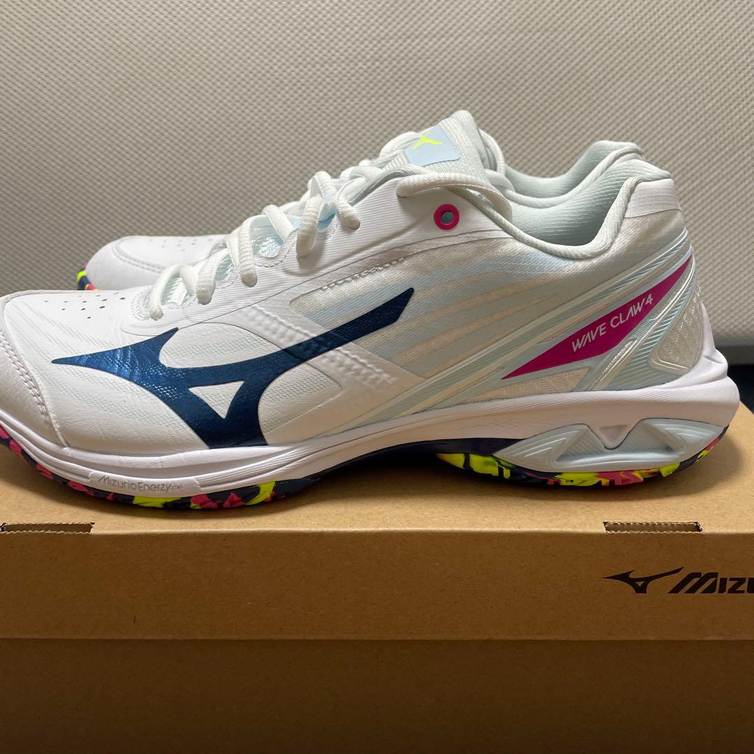 ミズノ　ウェーブクロー4 バドミントンシューズ　26.5cm