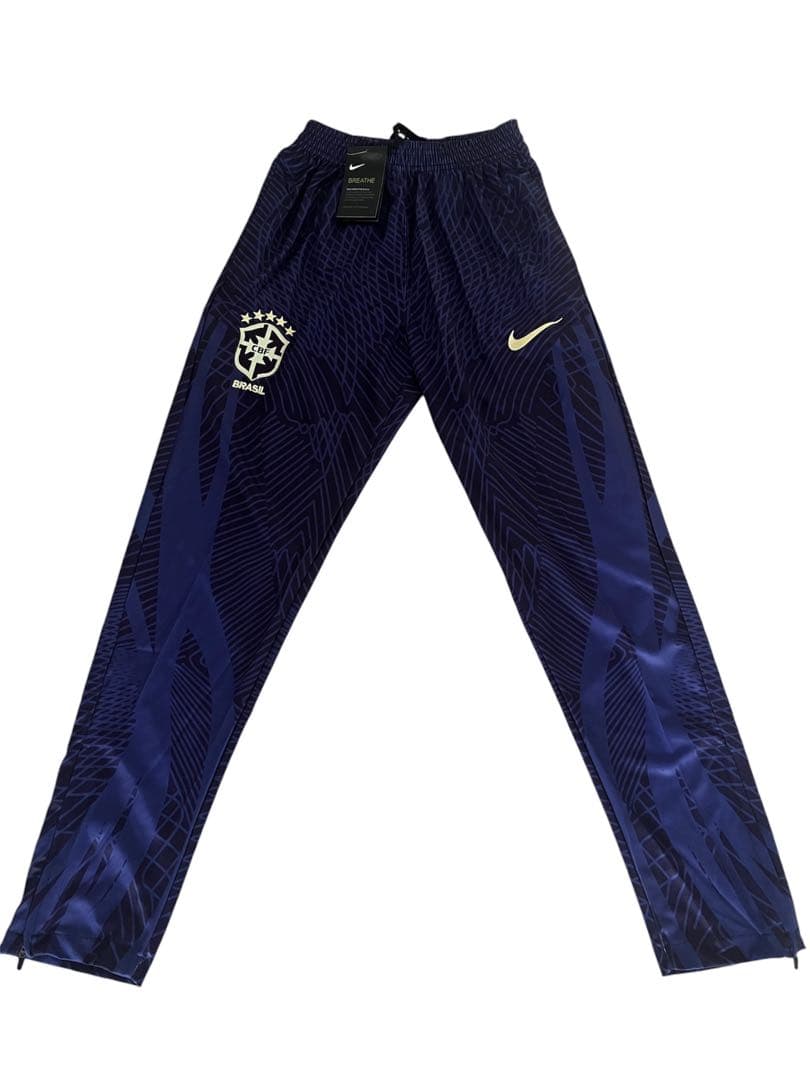ブラジル代表　ナイキ　トレーニングウェア　上下セット　Lサイズ