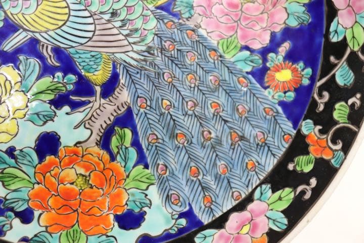 時代　粉彩大皿　孔雀牡丹　送料込み1124