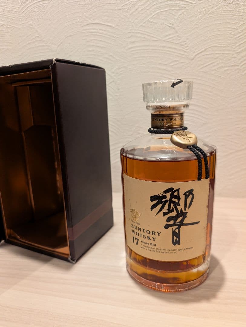 サントリーウイスキー 響17年 裏ゴールドラベル