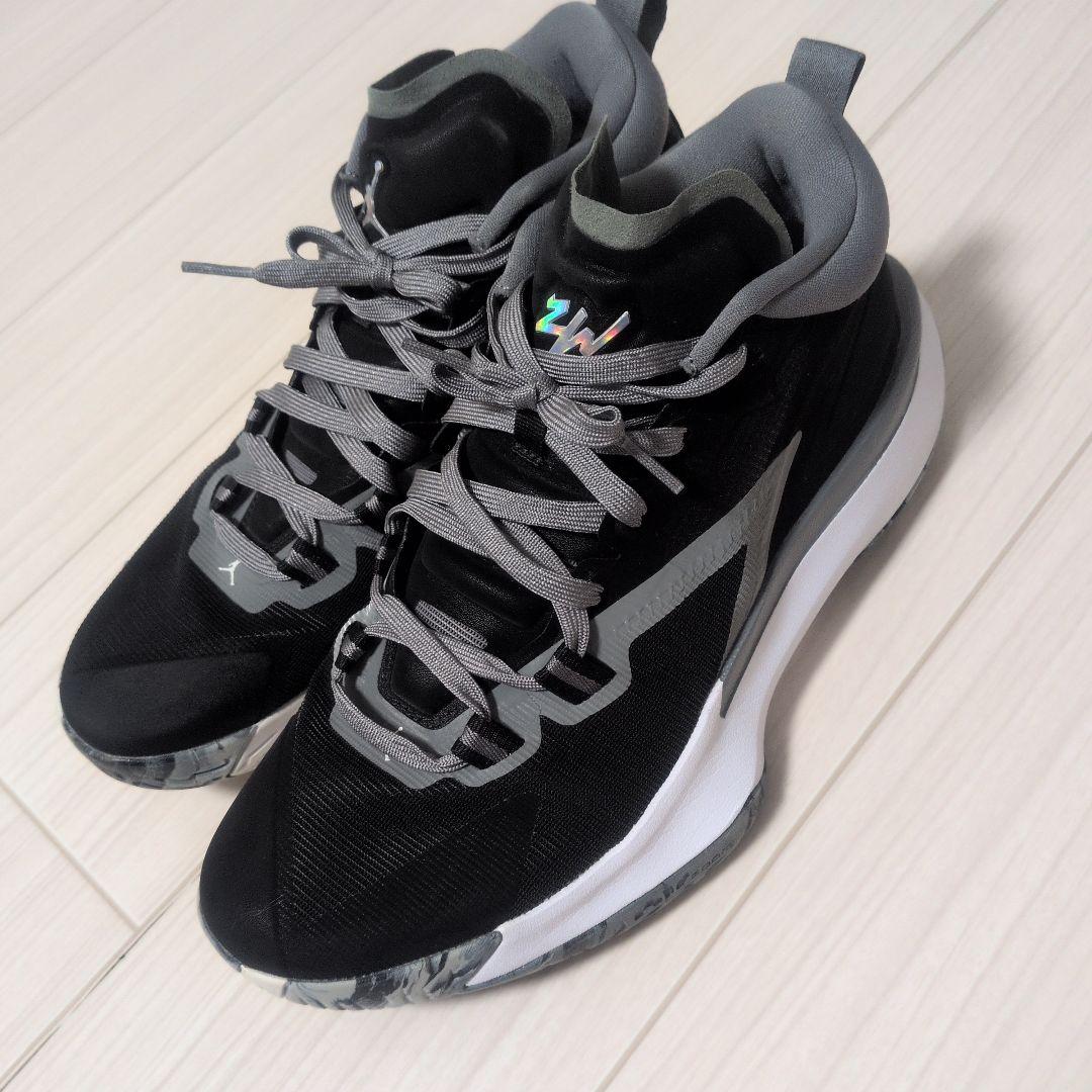 Jordan Zion 1 バスケットボールシューズ ブラック/グレー