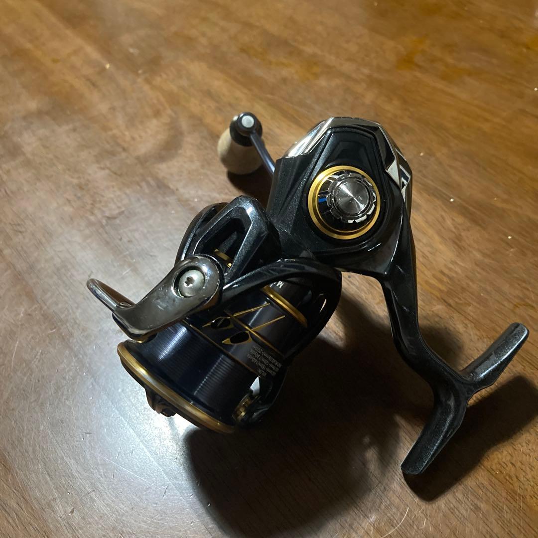 21CALDIA LT2500S スピニングリール　ダイワ　カルディア