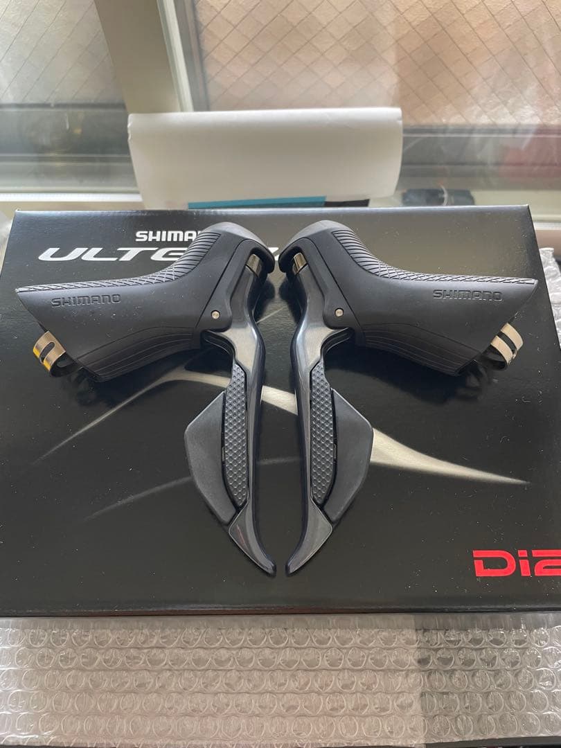SHIMANO ULTEGRA ST-R8050 左右セット　新品、未使用品