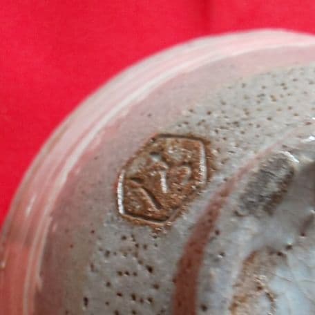 A 128 三島茶碗・五代六兵衛造 ( 坐忘斎箱書付き )