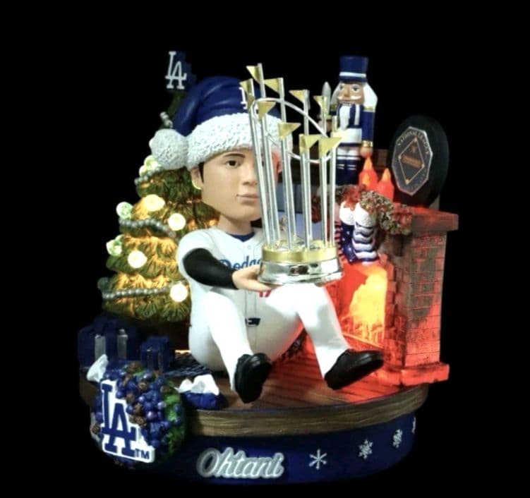 【ライト点灯】大谷翔平 クリスマス ボブルヘッド 224体限定 ドジャース