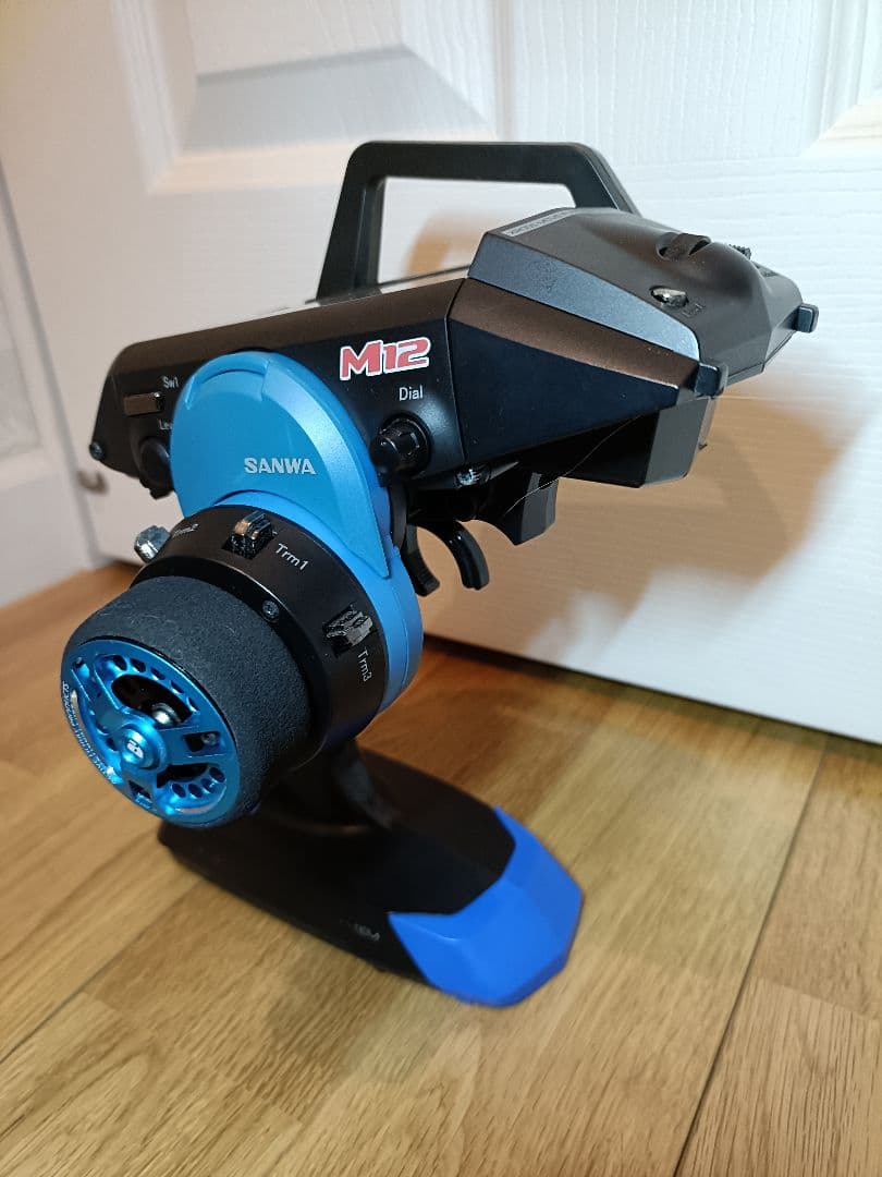 SANWA M12 送信機のみ アクティブホビー製ステアリングホイール付き