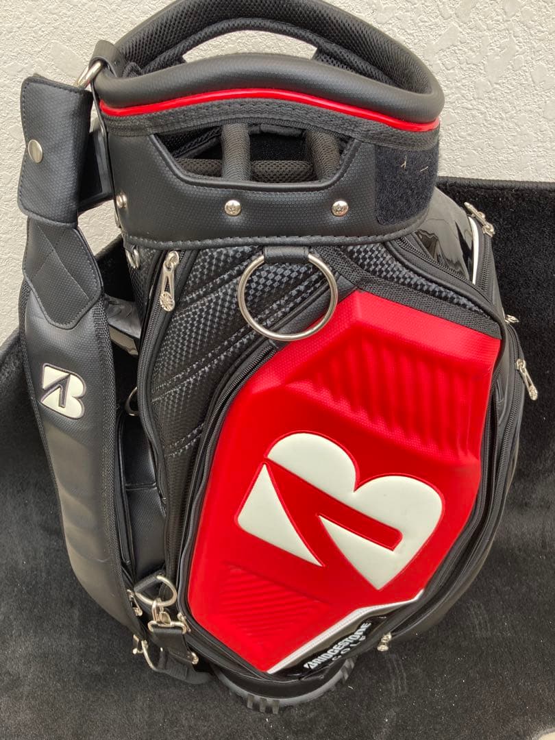 BRIDGESTONE キャディバッグ 黒/赤/カーボン調ツアーレプリカモデル