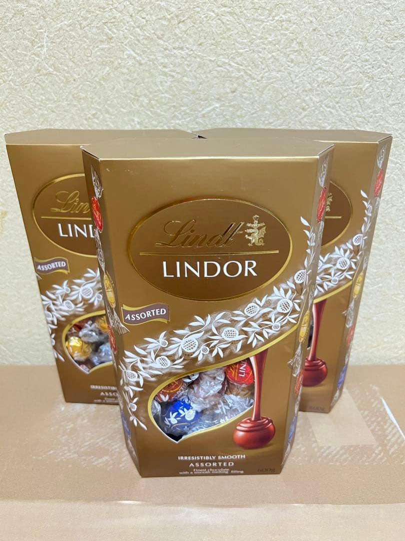 LINDT LINDOR ASSORTED 3箱セット 9000