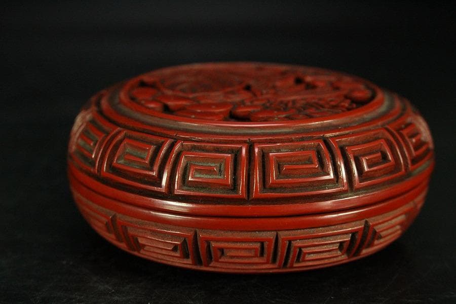 堆朱 刻果実虫 香合 漆 本堆朱保証 時代物(K-YC458)