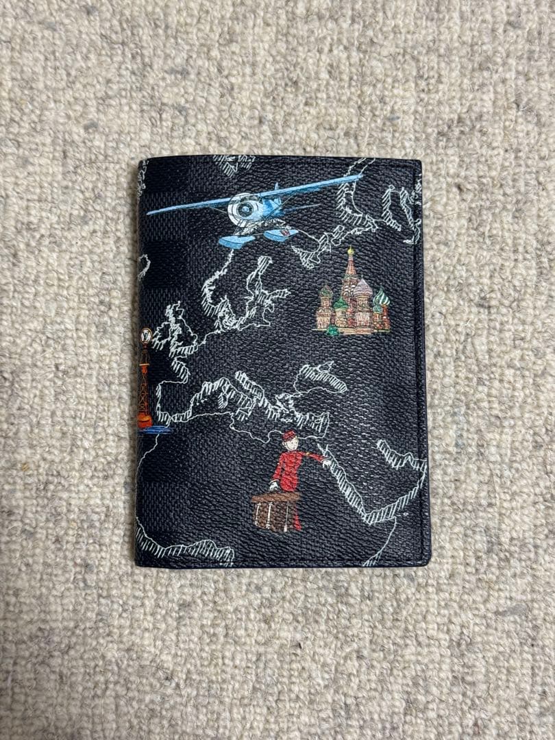 LOUIS VUITTON パスポートカバー
