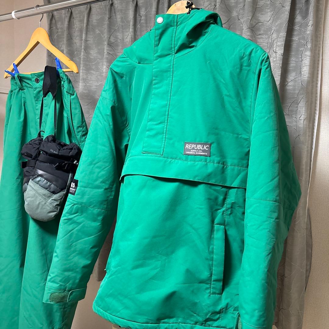 REPUBLIC スノーボードウェア　セットアップ　手袋付き