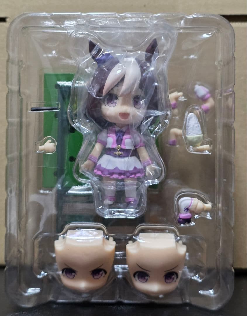 中古、開封品 ウマ娘 スペシャルウィーク エアグルーヴ ねんどろいど