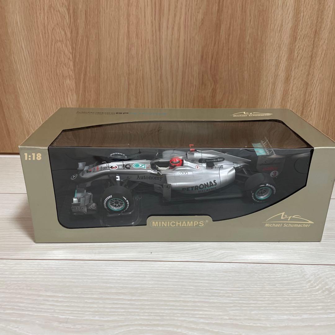 F1 ミニカー　1:18 Mercedes ミハエルシューマッハ