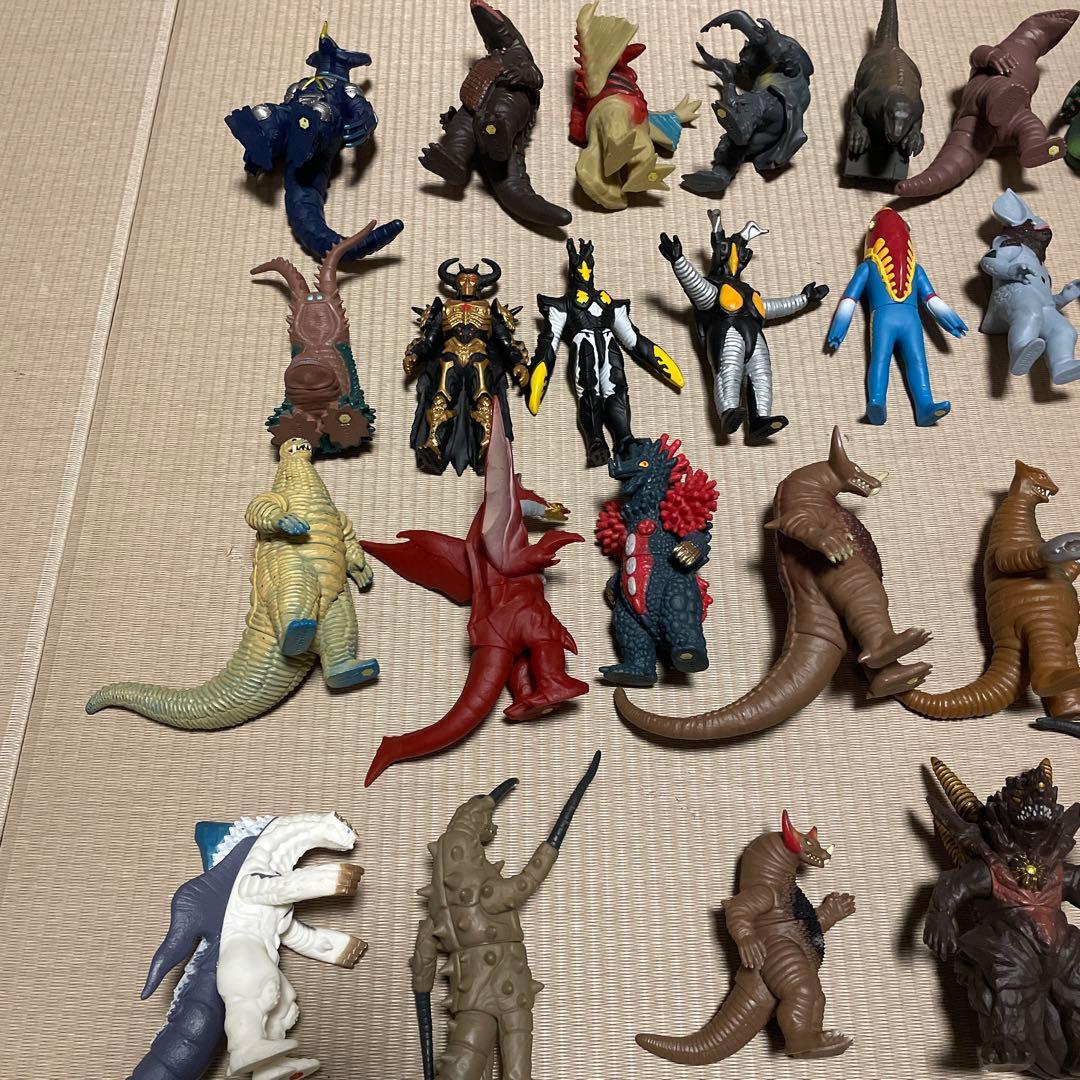 ウルトラマン・怪獣フィギュアセット　62体