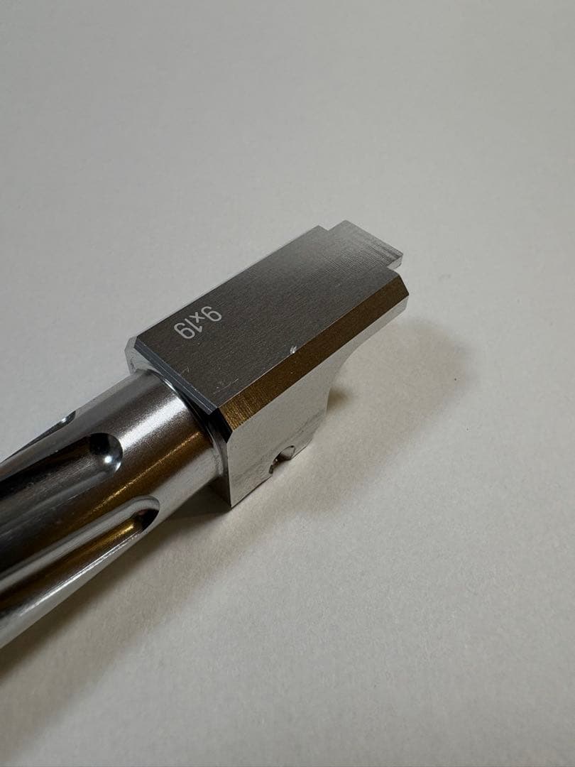 LayLax グロック17 Gen4 フルーテッドバレル