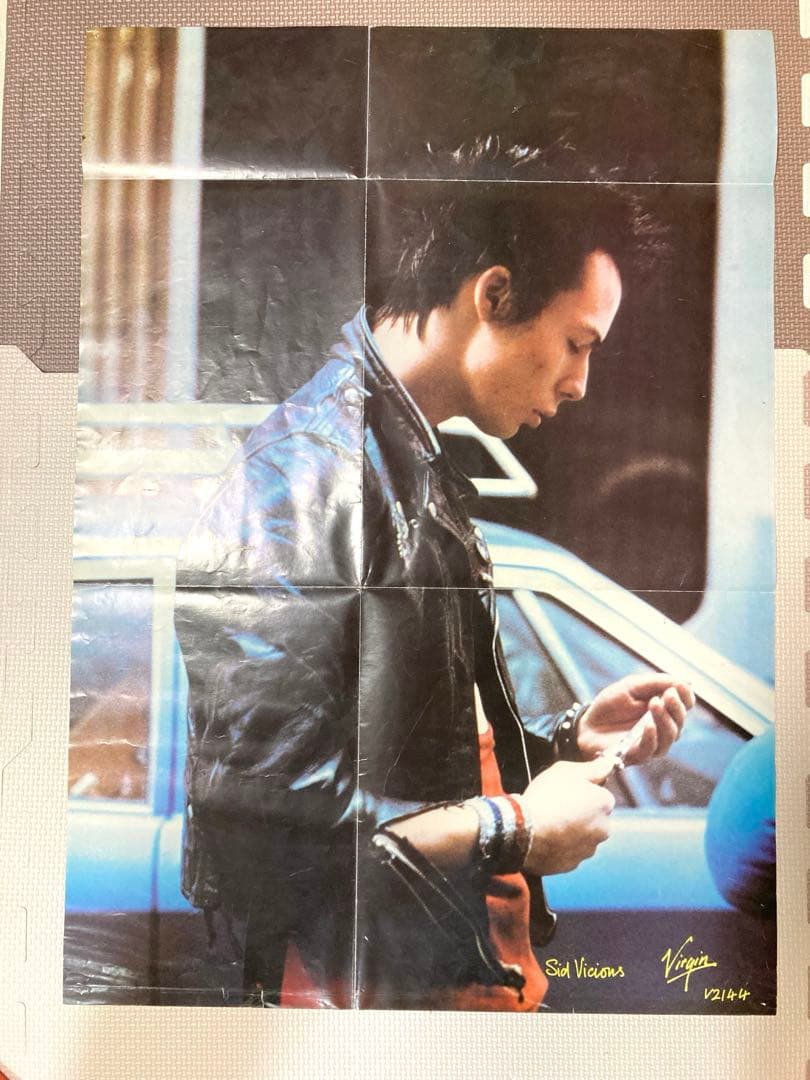 TheUltimatePUNKROCKER by S.I.D.シリアルナンバー入