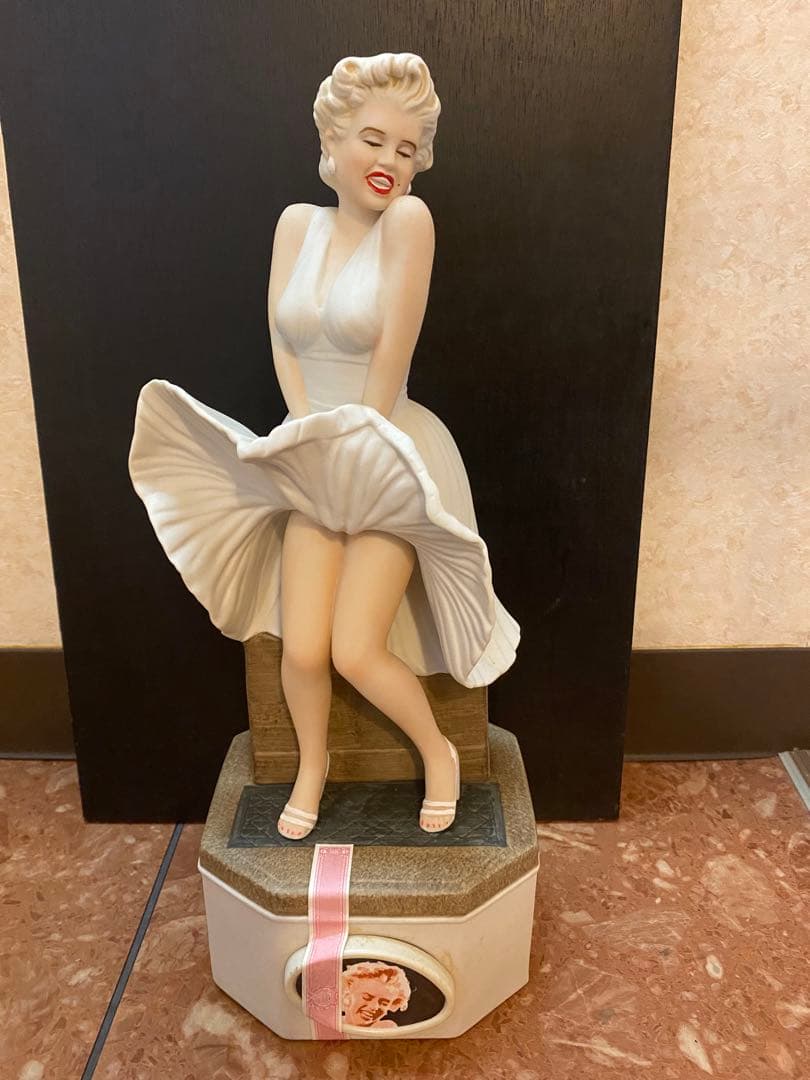 マリリンモンロー型陶器ケンタッキーバーボン古酒