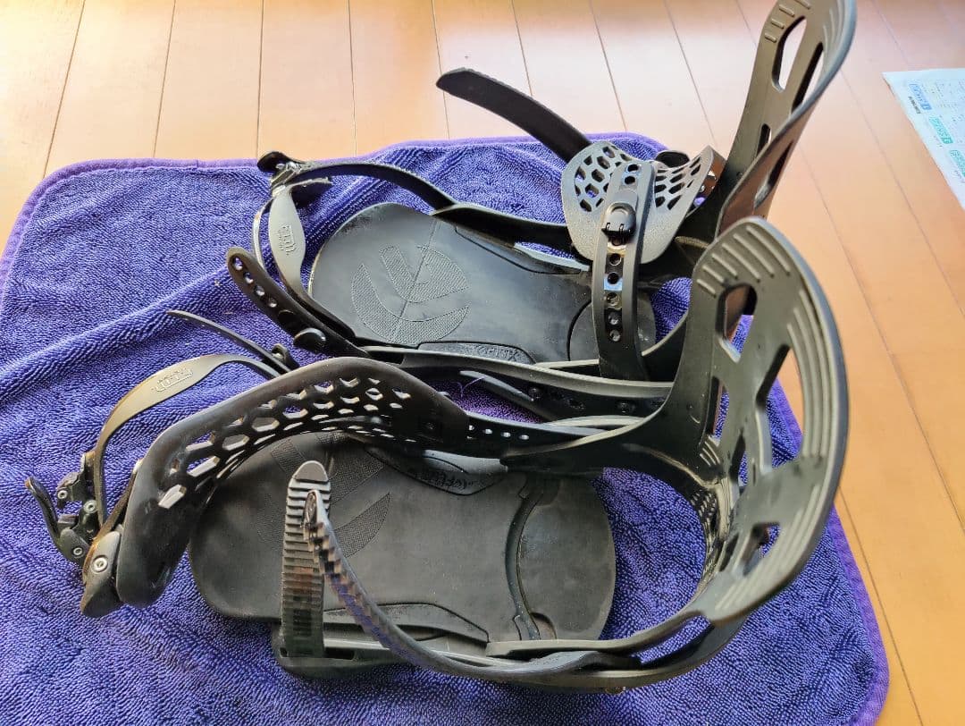 EM スノーボードビンディング Mサイズ　 ブラック