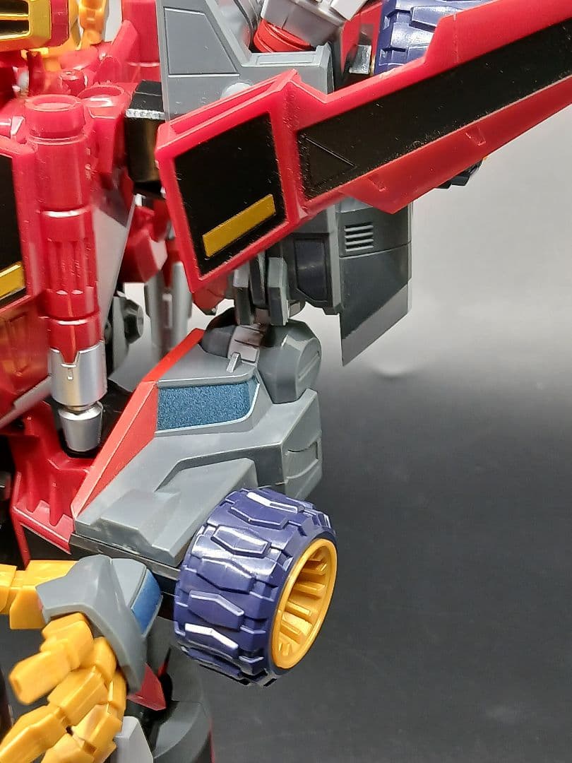 グリッドマン　合体竜人　DX　ダイナゼノン