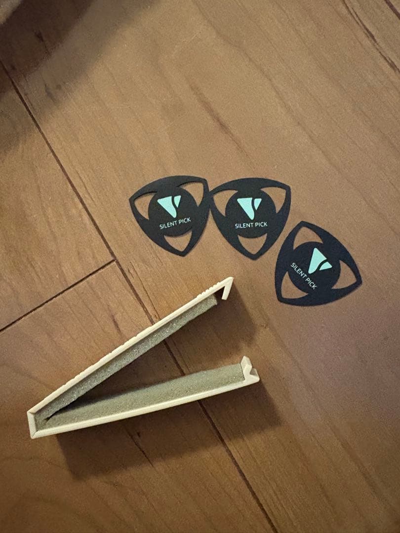 Yamaha SLG110N サイレントギター ACアダプター、サイレントピック