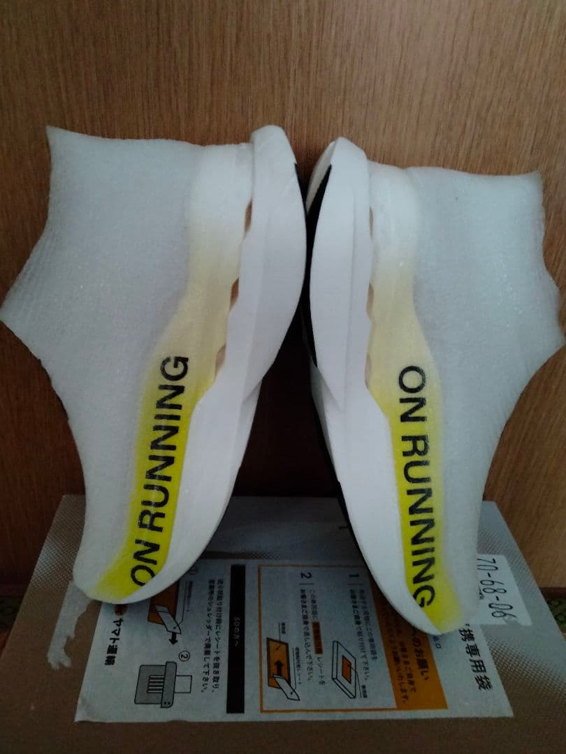 (短時間特価)オン(On) CloudboomStrike ls 25cm