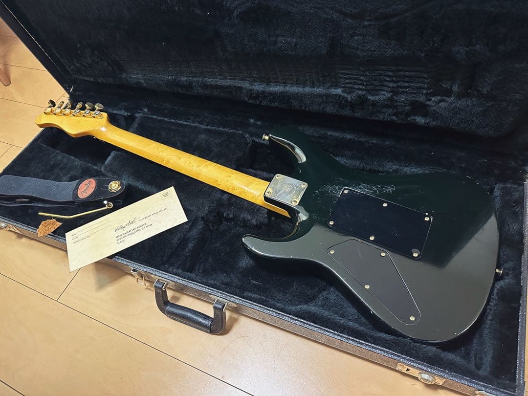 【クレヨン7色】Valley Arts Custom Pro USA