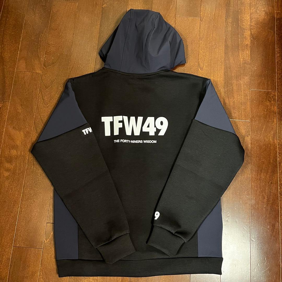 【新品/L】TFW49 カードボード マテリアル フーディ