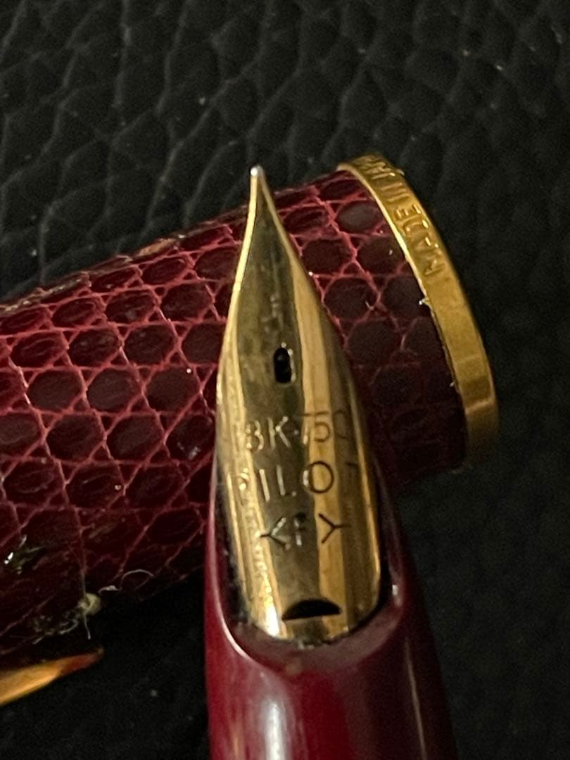 PILOT パイロット 万年筆 18K ペン先 F 細字革巻き ボルドー レトロ