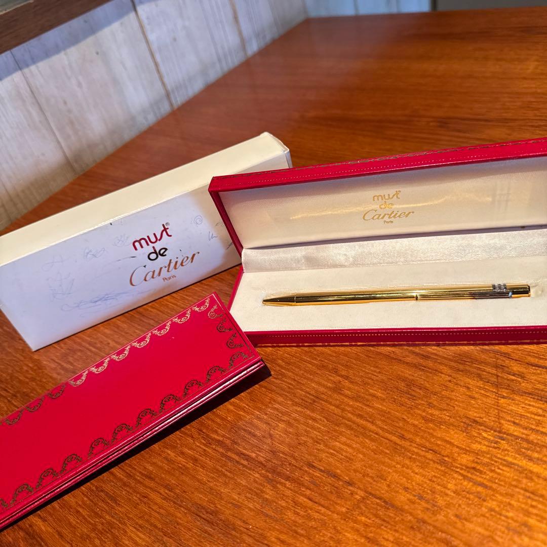 Must de Cartier ゴールドボールペン