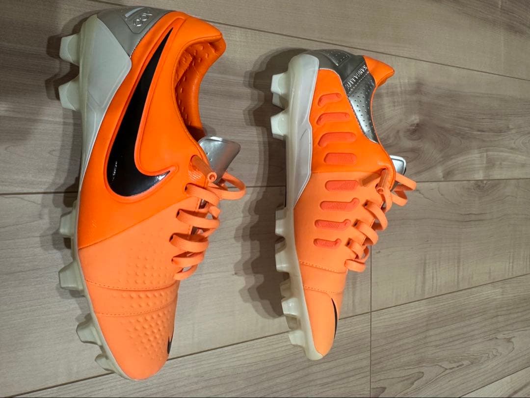 Nike CTR 360スパイク【オレンジ】収納バッグ付き