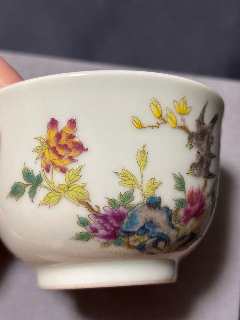 中国清時代　花鳥文茶碗 盃 粉彩　琺瑯彩　雍正年製在銘 官窯 2個セット（春夏)