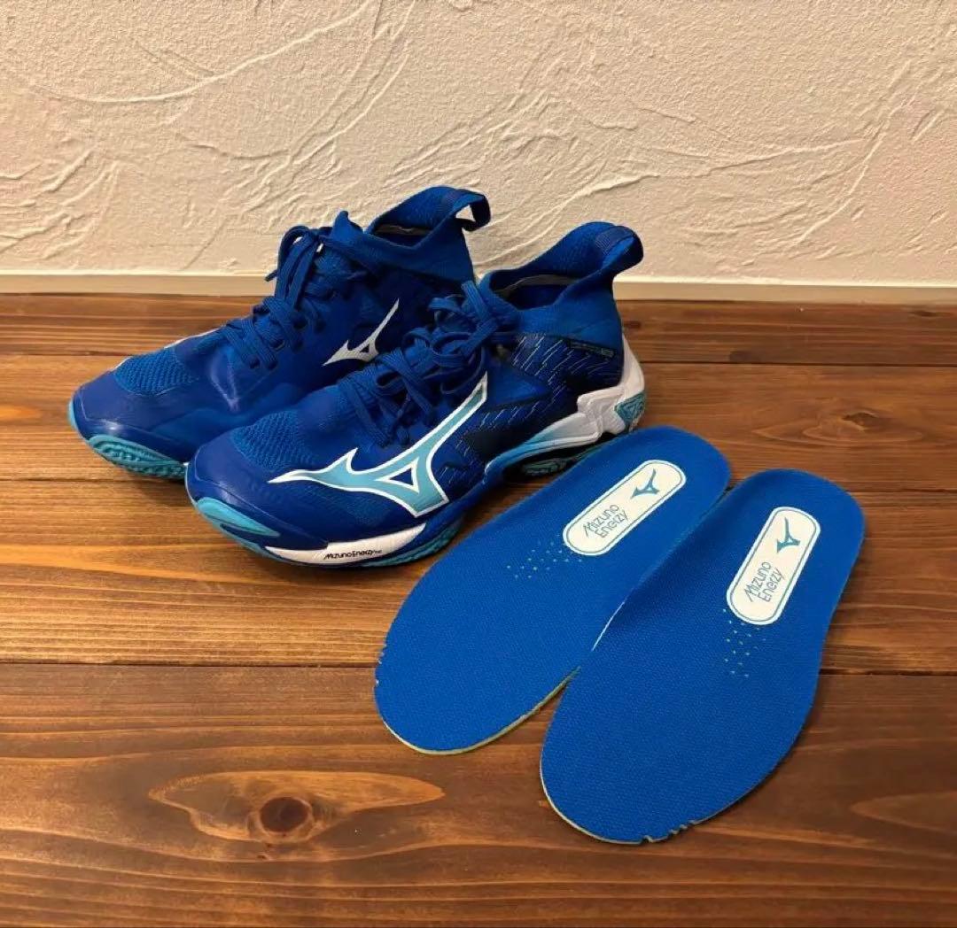 ミズノ　日本代表モデル　バレー　シューズ　WAVE LIGHTNING NEO3