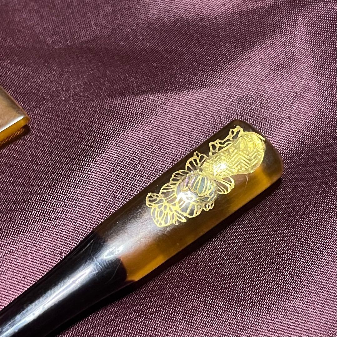 金寿堂　極撰　櫛（くし）と笄（こうがい）のセット 専用ケース付き