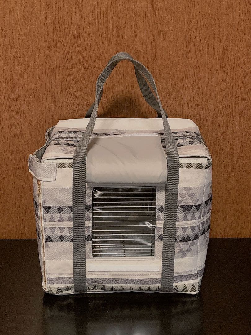 しゅんすけ様③　体調不良時の通院や災害避難用に便利な遮光キャリーバッグ