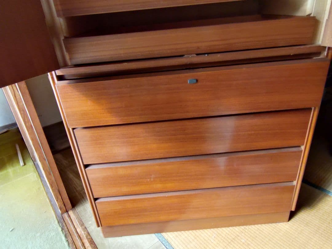 木製箪笥 スライド扉　観音扉　引出し付き(中古品)